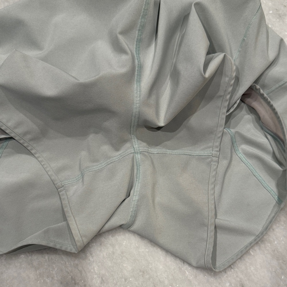lululemon athletica Women's hotty hot mint green running Athletic Shorts tall - Picture 8 of 15